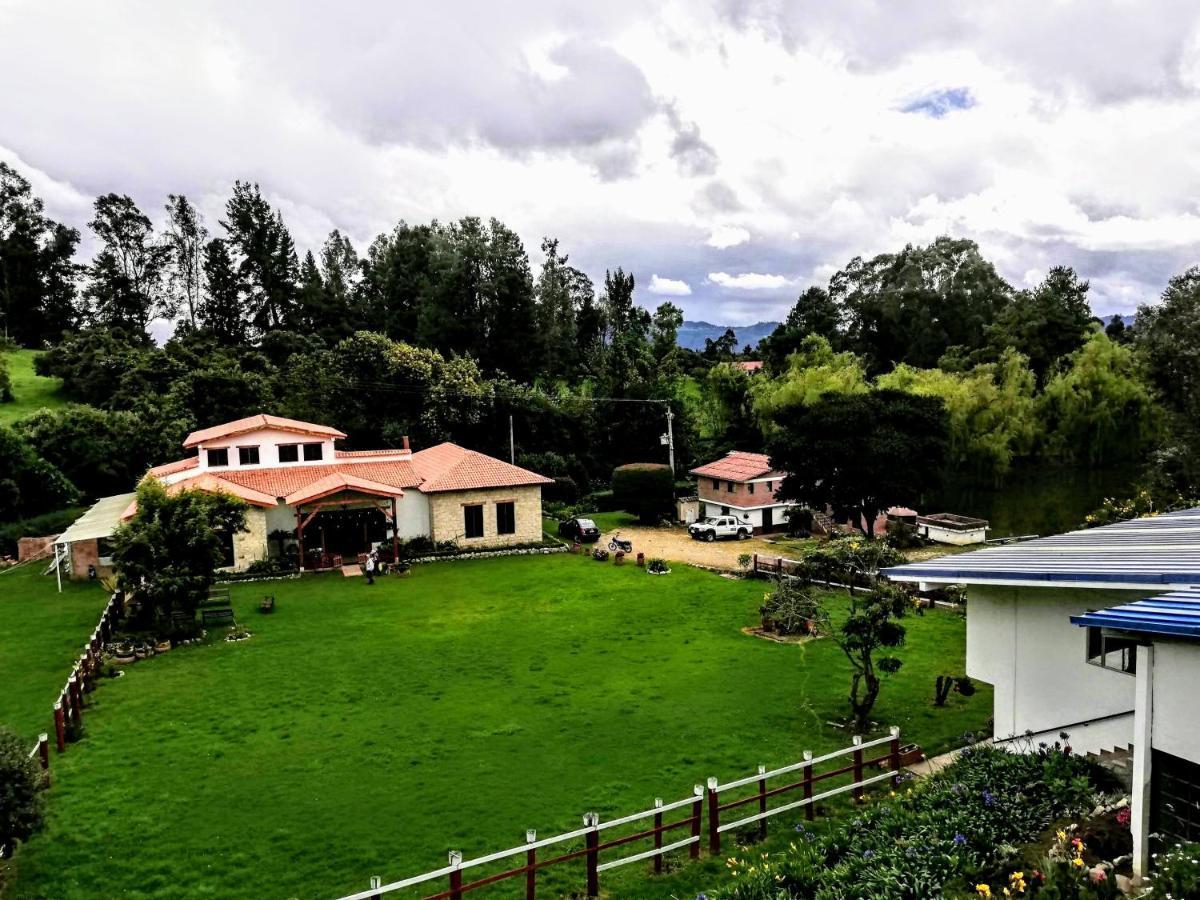 Hacienda Moncora, Un Lugar Hermoso Para Toda La Familia Y Los Amigos El Rosal Exterior photo