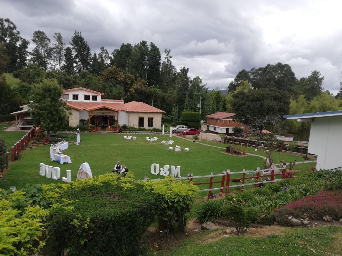 Hacienda Moncora, Un Lugar Hermoso Para Toda La Familia Y Los Amigos El Rosal Exterior photo