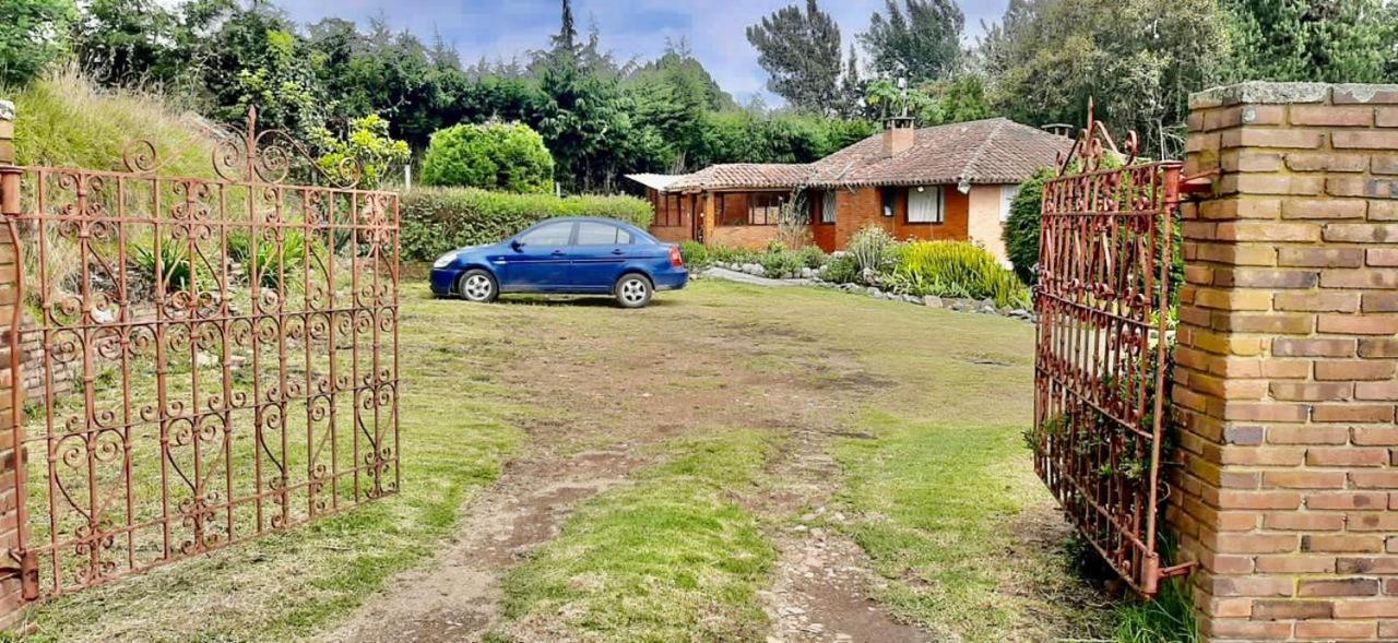 Hacienda Moncora, Un Lugar Hermoso Para Toda La Familia Y Los Amigos El Rosal Exterior photo